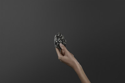 Sewelo (Photo credit: Louis Vuitton) (CNW Group/Lucara Diamond Corp.) Sewelo (Photo credit: Louis Vuitton) (CNW Group/Lucara Diamond Corp.)